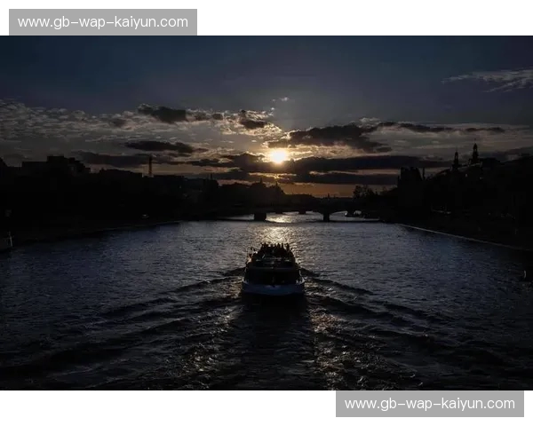 众神黄昏与塞纳河的新浪潮：美法决战，谁才是篮球宇宙的终极坐标？